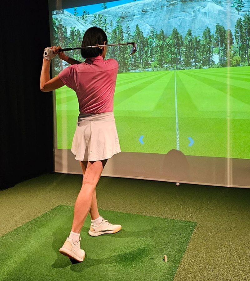 How to Reserve Your Indoor Golf Session