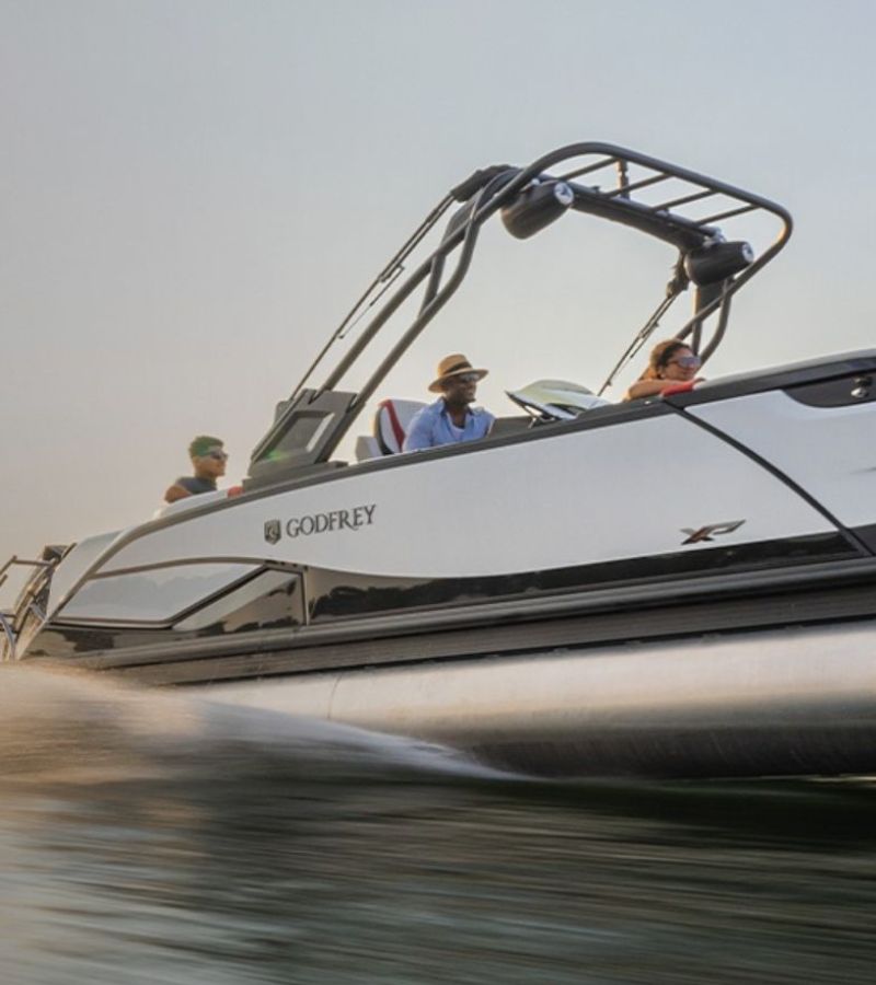 Explore Hurricane SunDeck Boats